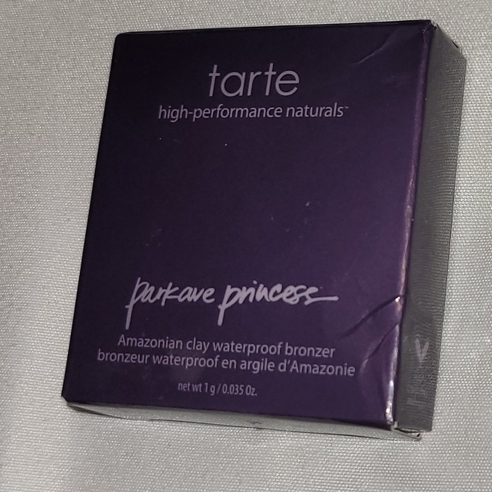 ♦4/$20♦Tarte Bronzer - Picture 1 of 3
